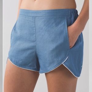 Size 8 lululemon shorts